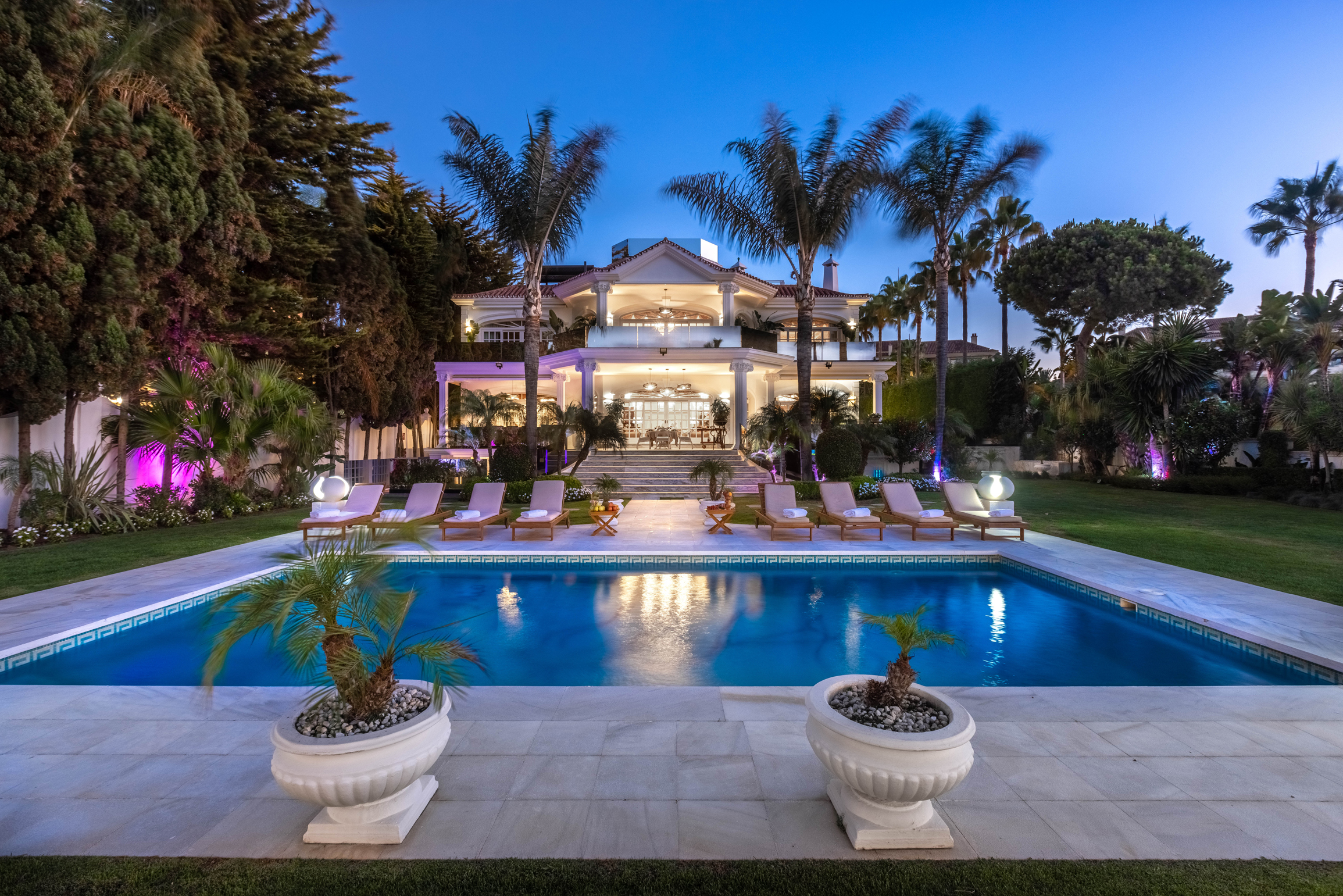 Luxury Mansion right on the beach Puerto Banus